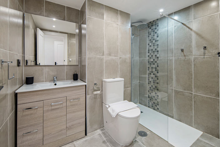 Image No.17-2 Bed Duplex for sale