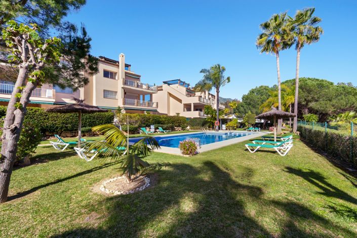 Image No.15-3 Bed Property for sale