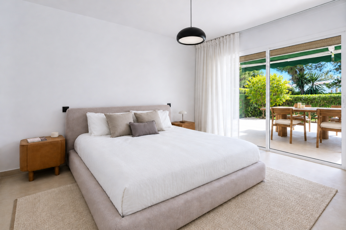 Image No.8-3 Bed Property for sale