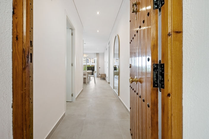 Image No.20-3 Bed Apartment for sale
