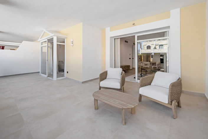 Image No.22-3 Bed Apartment for sale