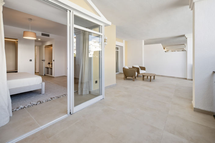 Image No.23-3 Bed Apartment for sale