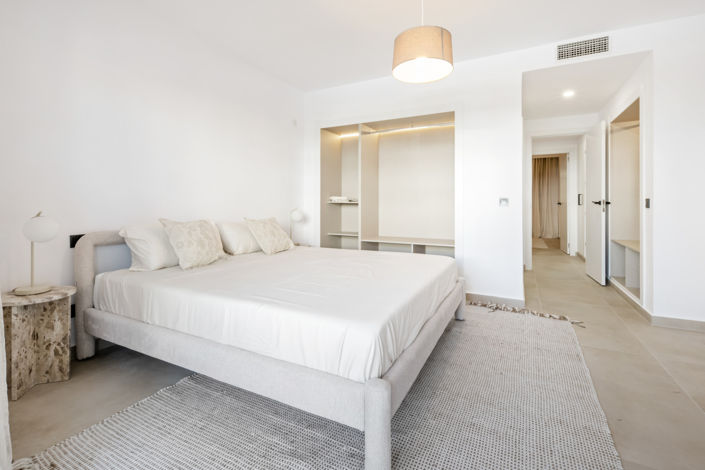 Image No.8-3 Bed Apartment for sale