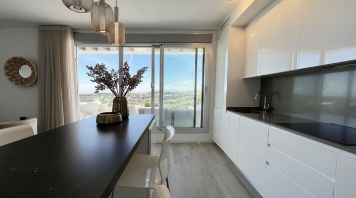 Image No.4-Penthouse de 2 chambres à vendre à Estepona