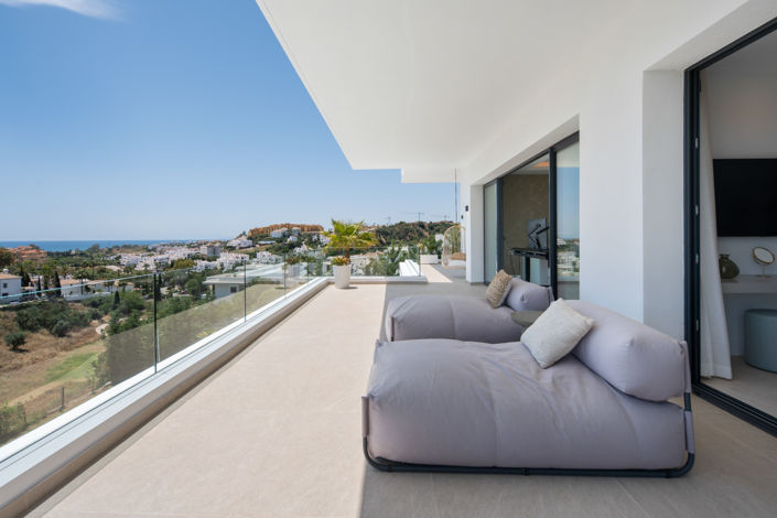 Image No.18-6 Bed Villa for sale