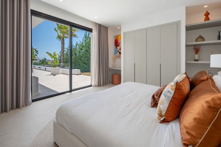 Image No.28-6 Bed Villa for sale