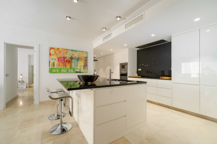 Image No.14-3 Bed Apartment for sale