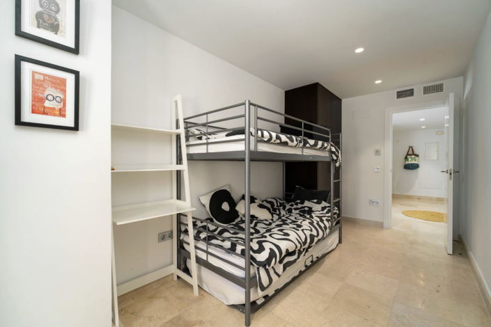Image No.24-3 Bed Apartment for sale