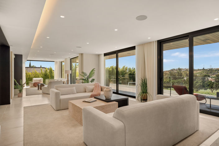 Image No.5-5 Bed Villa for sale