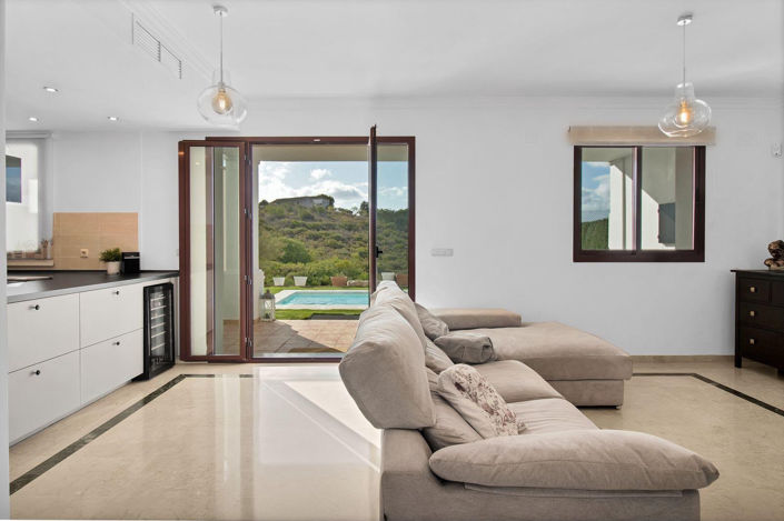 Image No.31-3 Bed Townhouse for sale