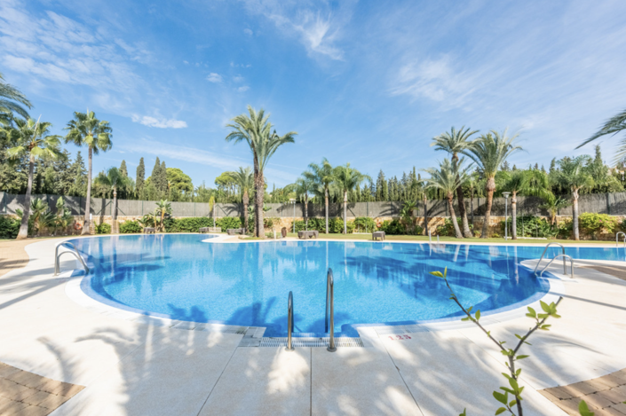Image No.27-2 Bed Property for sale