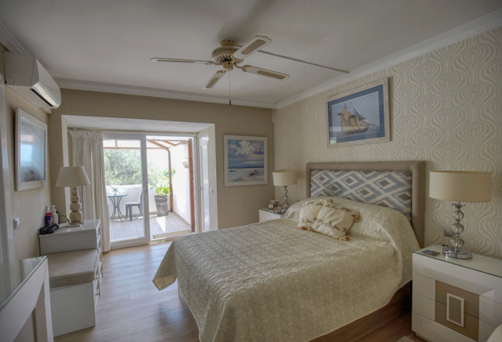 Image No.16-4 Bed Townhouse for sale