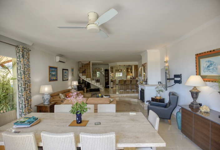 Image No.23-4 Bed Townhouse for sale