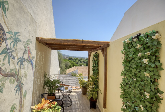 Image No.25-4 Bed Townhouse for sale