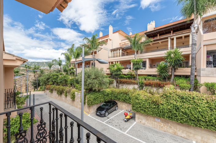 Image No.21-2 Bed Property for sale