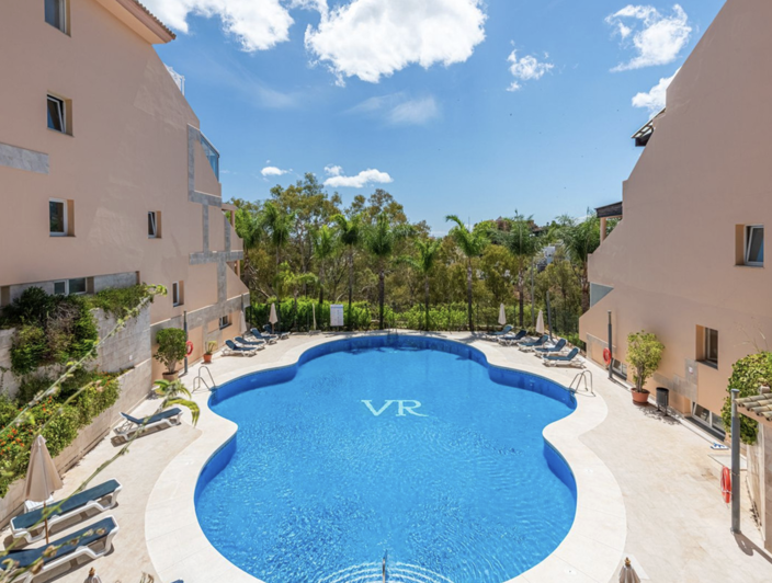 Image No.27-2 Bed Property for sale