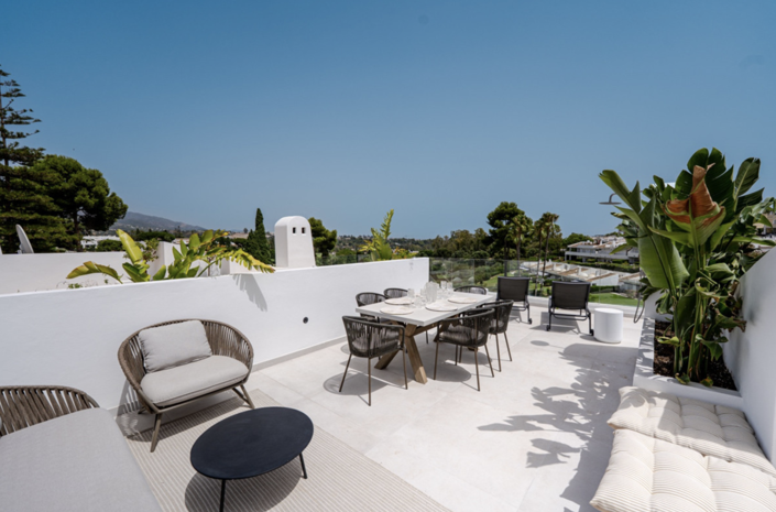 Image No.23-2 Bed Property for sale