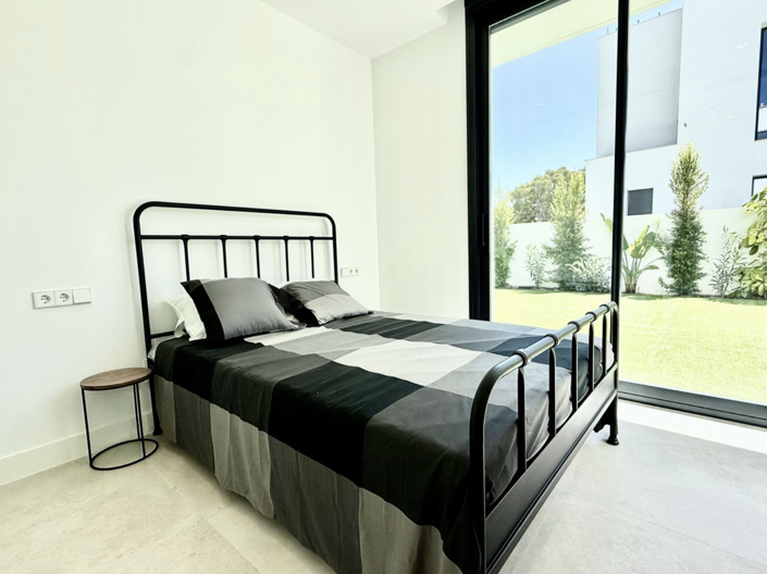 Image No.19-6 Bed Villa for sale
