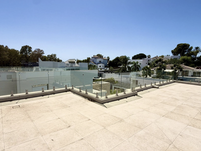 Image No.33-6 Bed Villa for sale