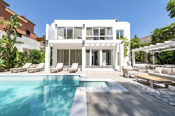 Image No.26-4 Bed Villa for sale
