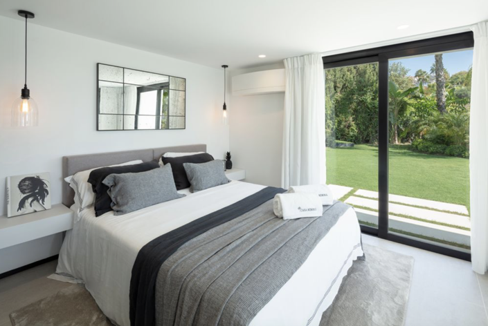 Image No.6-5 Bed Villa for sale