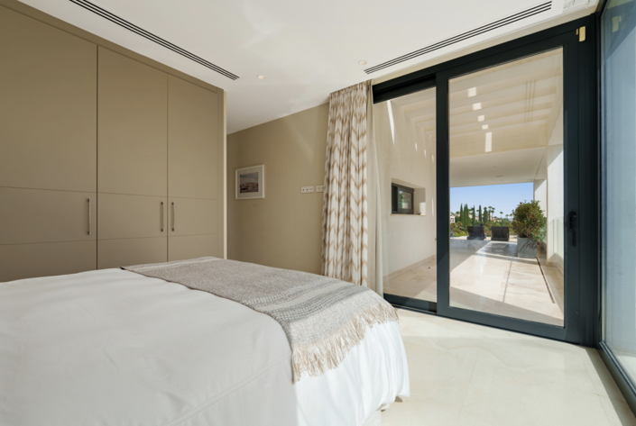 Image No.19-5 Bed Villa for sale