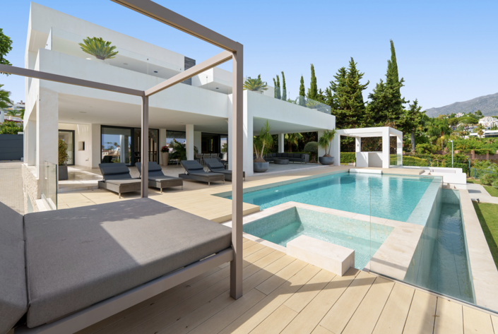 Image No.40-5 Bed Villa for sale