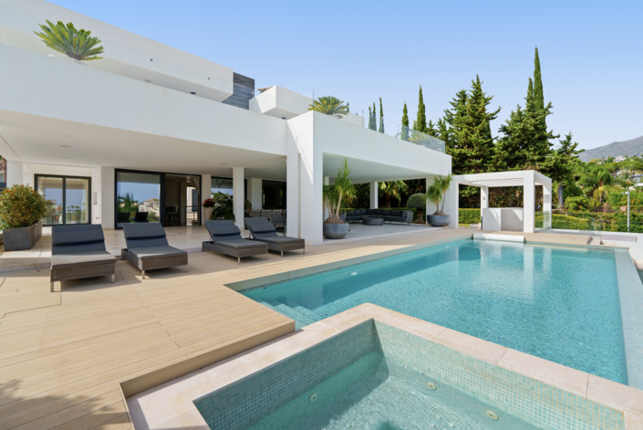 Image No.49-5 Bed Villa for sale