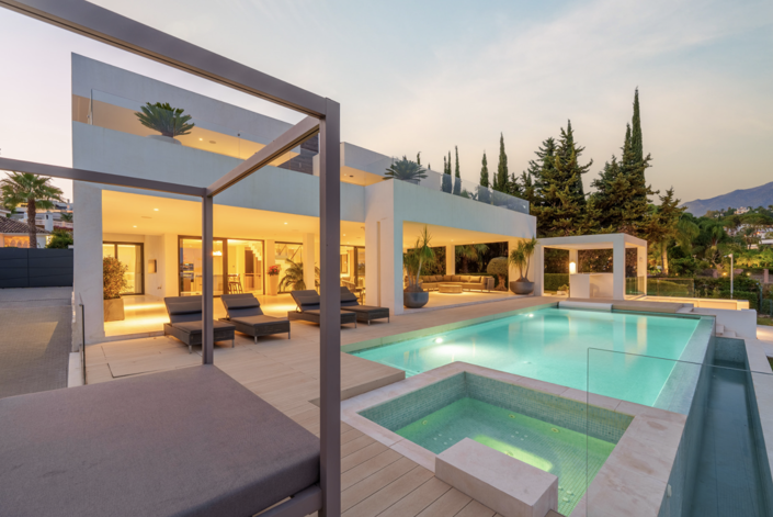 Image No.5-5 Bed Villa for sale