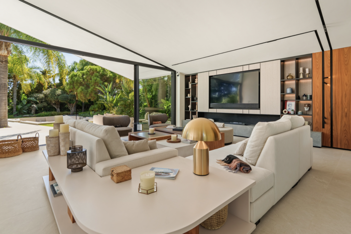 Image No.2-5 Bed Villa for sale