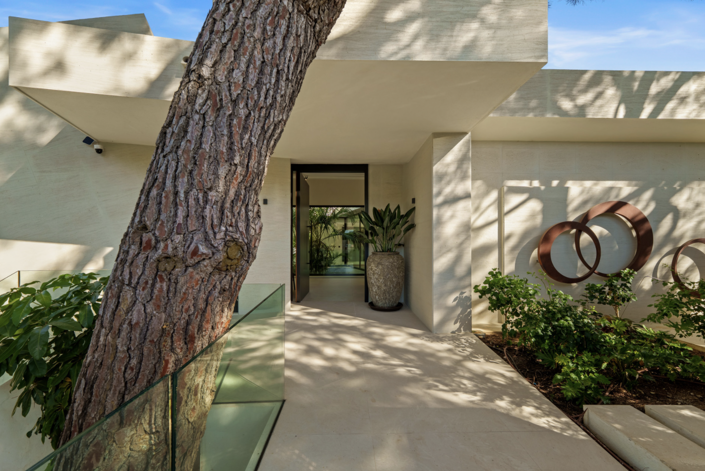 Image No.28-5 Bed Villa for sale