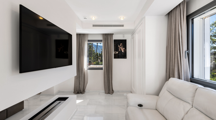 Image No.22-6 Bed Villa for sale