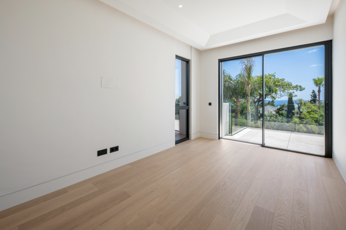 Image No.18-6 Bed Villa for sale