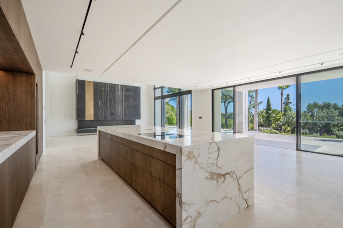 Image No.20-6 Bed Villa for sale