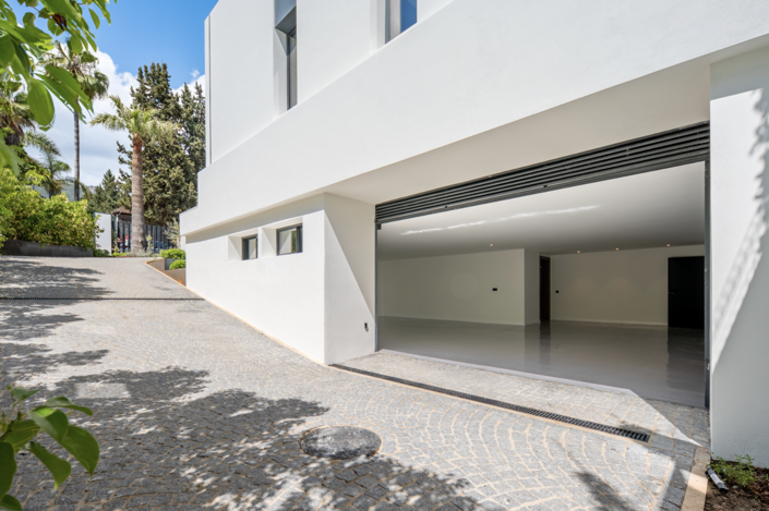Image No.3-6 Bed Villa for sale