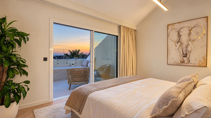 Image No.35-3 Bed Property for sale