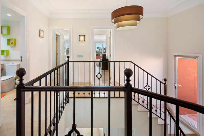 Image No.10-5 Bed Townhouse for sale