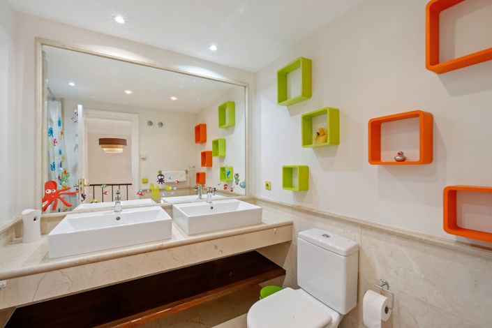 Image No.21-5 Bed Townhouse for sale