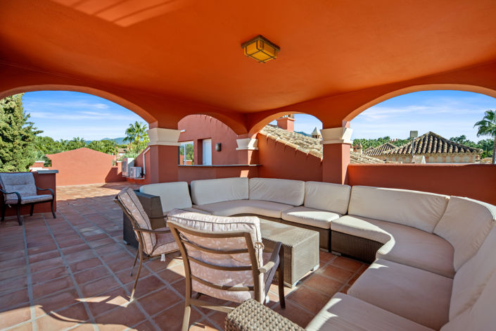 Image No.27-5 Bed Townhouse for sale