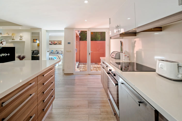 Image No.42-5 Bed Townhouse for sale