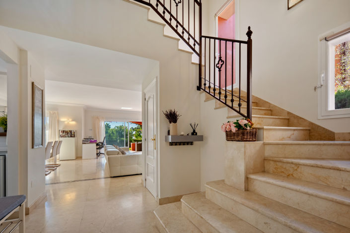 Image No.9-5 Bed Townhouse for sale