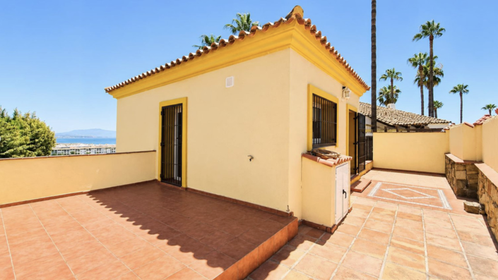 Image No.27-5 Bed Villa for sale