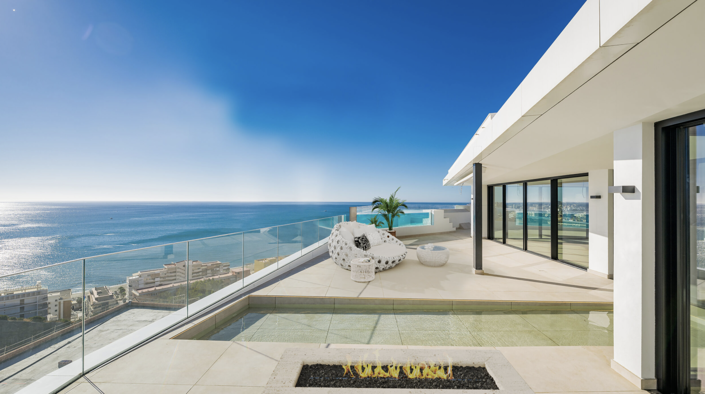Image No.11-2 Bed Property for sale