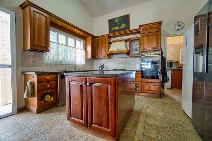 Image No.9-3 Bed Bungalow for sale