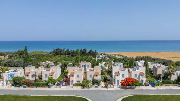 Image No.1-3 Bed Villa / Detached for sale
