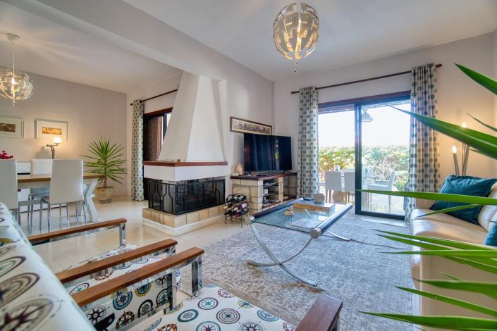 Image No.1-4 Bed Townhouse for sale