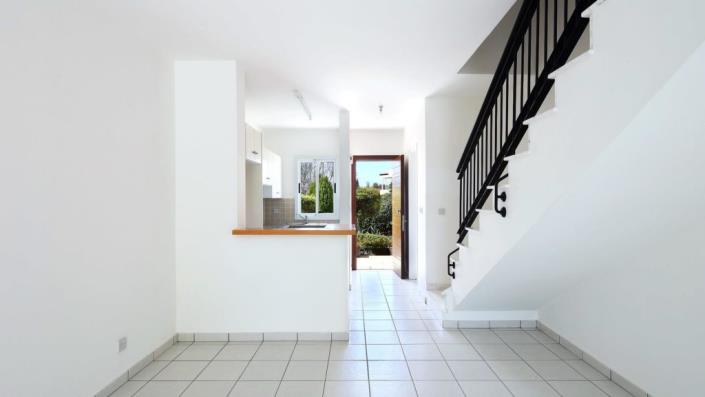 Image No.4-2 Bed Townhouse for sale