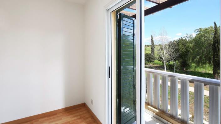 Image No.3-2 Bed Townhouse for sale