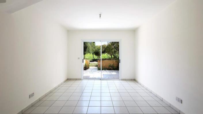 Image No.15-2 Bed Townhouse for sale