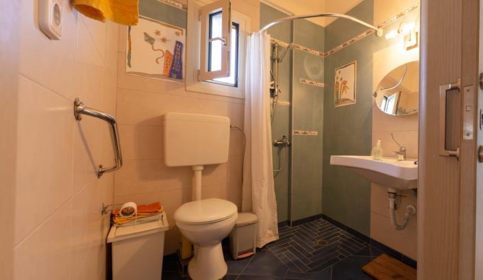 Image No.14-6 Bed Villa / Detached for sale